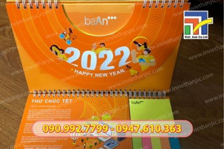 Thiết Kế Lịch Để Bàn Độc Quyền